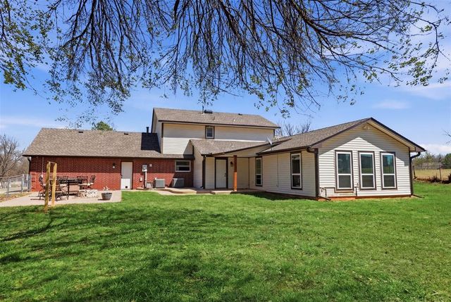 319 E Cedar Drive, Tuttle, OK 73089