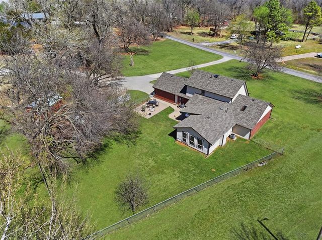 319 E Cedar Drive, Tuttle, OK 73089