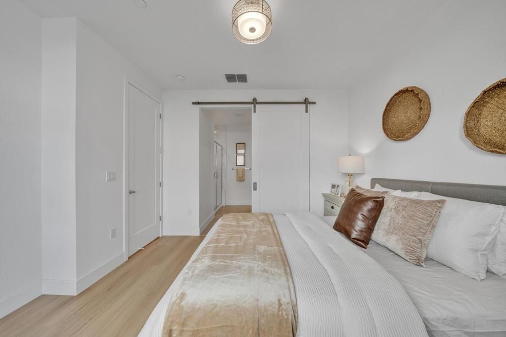 Image 20 of property listing at 7922 Regional, Dublin, CA 94568