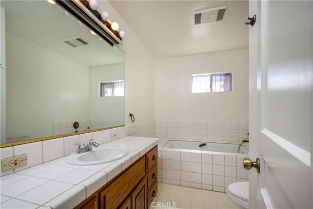 11042 Maple, Whittier, CA 90601