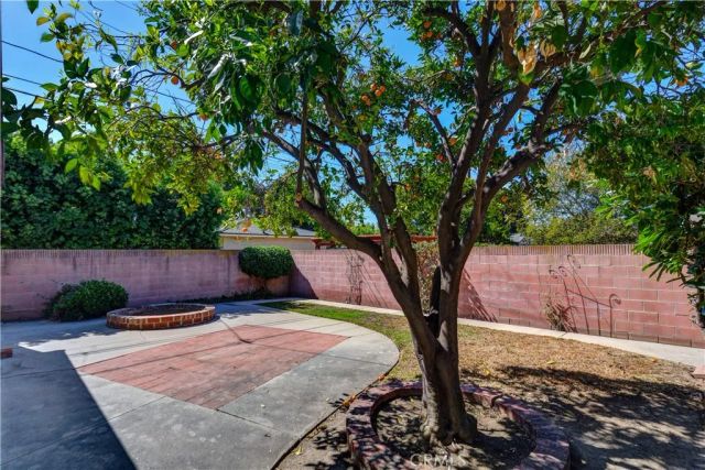 11042 Maple, Whittier, CA 90601