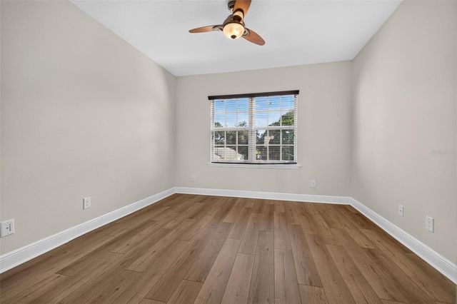 135 49TH AVENUE N, St Petersburg, FL 33703