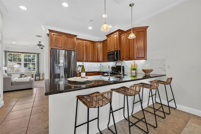 135 49TH AVENUE N, St Petersburg, FL 33703
