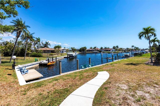 1711 BOCA RATON COURT, Punta Gorda, FL 33950