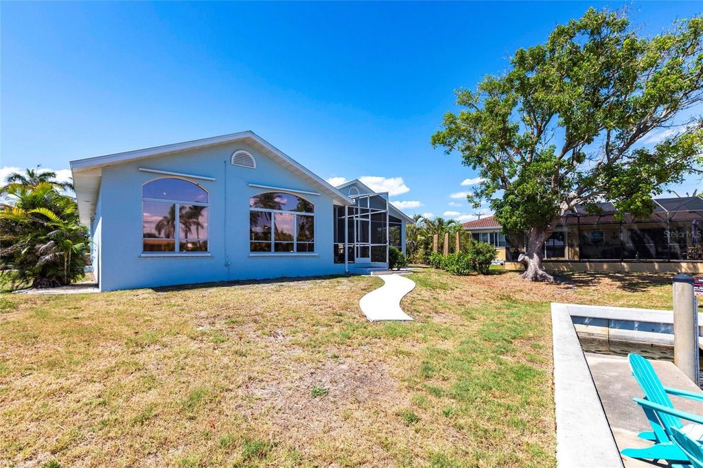 Image 36 of property listing at 1711 BOCA RATON COURT, Punta Gorda, FL 33950