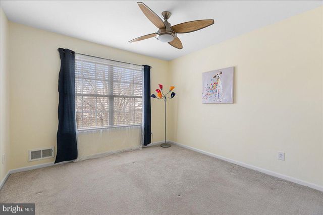 27 BLOSSOM DR, Ewing Twp, NJ 08638