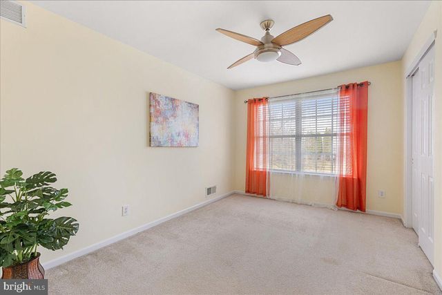 27 BLOSSOM DR, Ewing Twp, NJ 08638