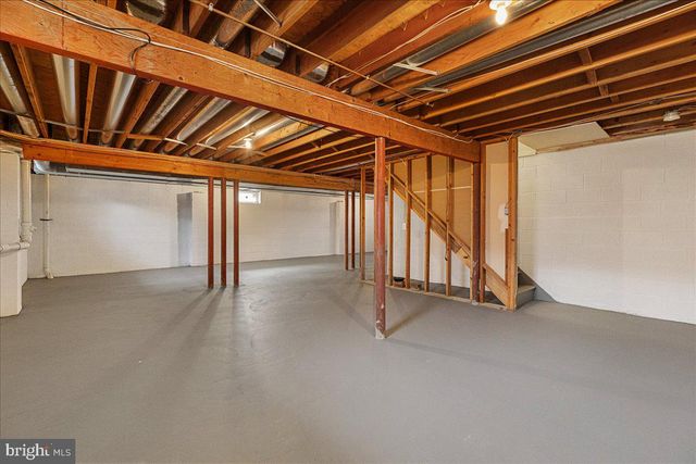 27 BLOSSOM DR, Ewing Twp, NJ 08638