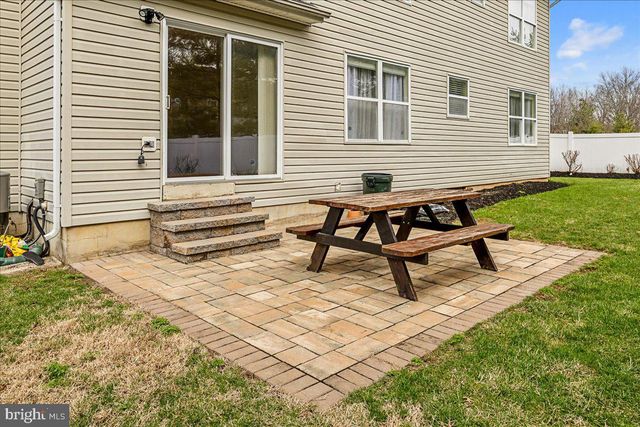 27 BLOSSOM DR, Ewing Twp, NJ 08638