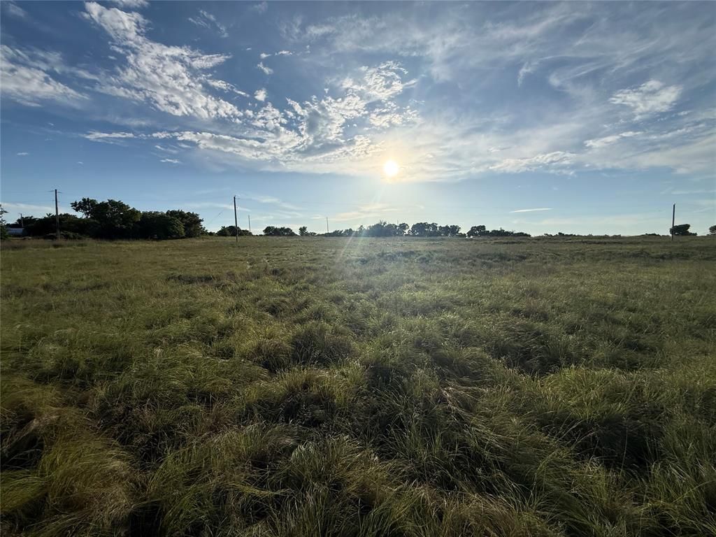 Image 2 of property listing at 1480 E Road, Ninnekah, OK 73067