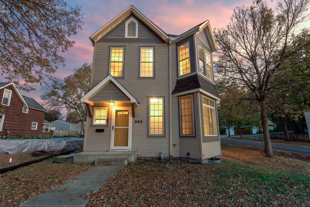 989 Burr Street, Saint Paul, MN 55130 — exterior
