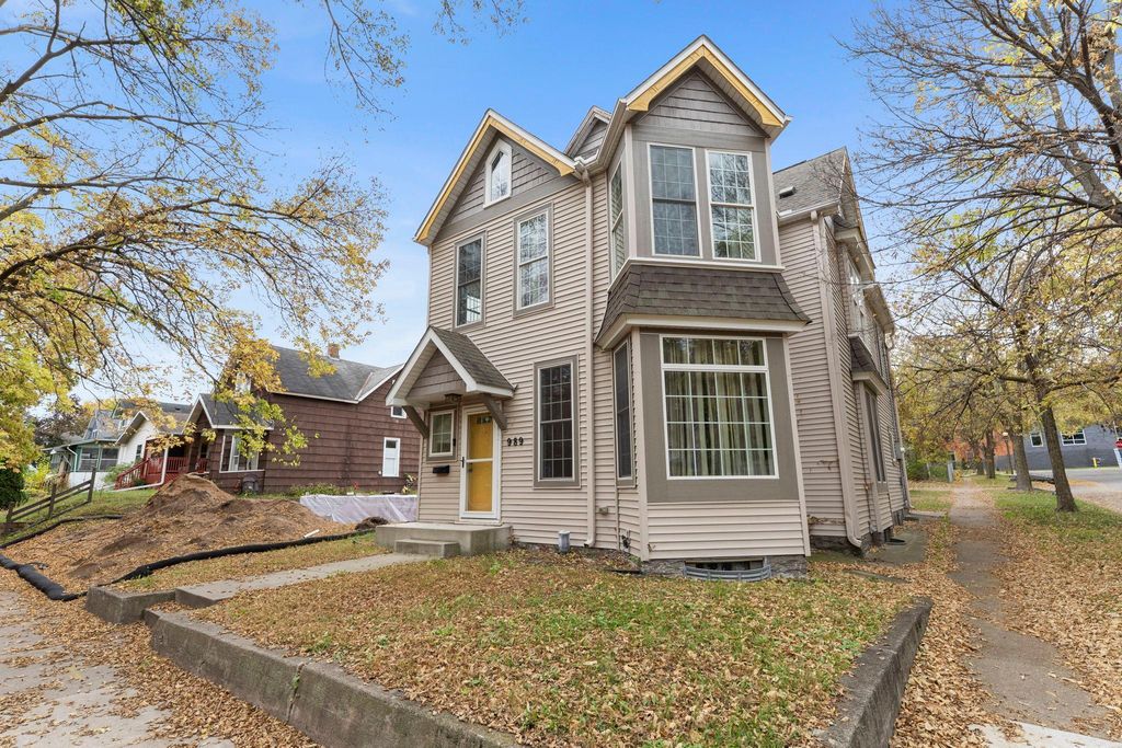 989 Burr Street, Saint Paul, MN 55130 — photo 4