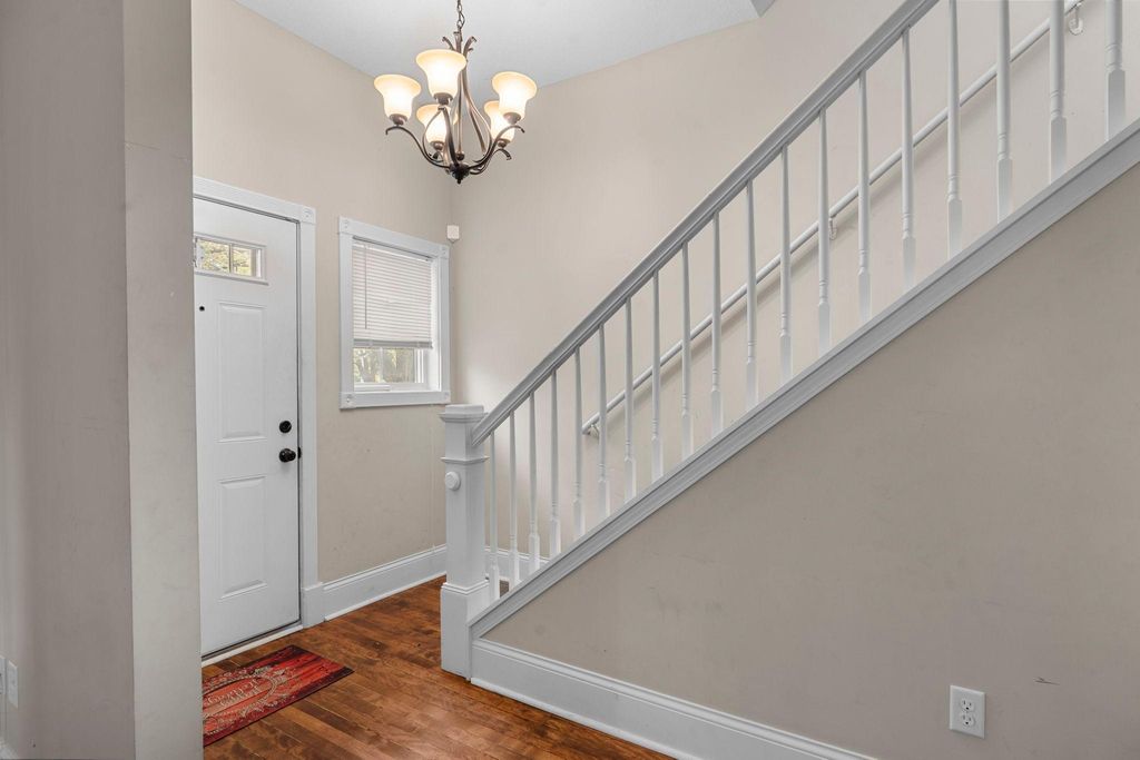 989 Burr Street, Saint Paul, MN 55130 — photo 5