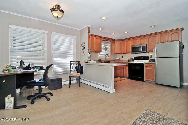 9 Bolans Court, Toms River, NJ 08757