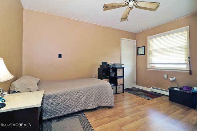9 Bolans Court, Toms River, NJ 08757