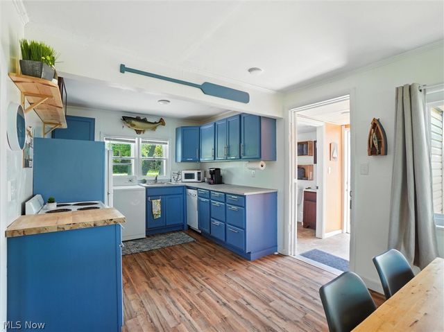 7223 Kenmore Avenue, North Kingsville, OH 44068