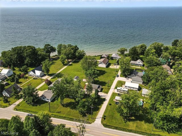 7223 Kenmore Avenue, North Kingsville, OH 44068