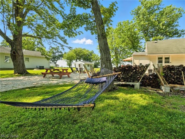 7223 Kenmore Avenue, North Kingsville, OH 44068