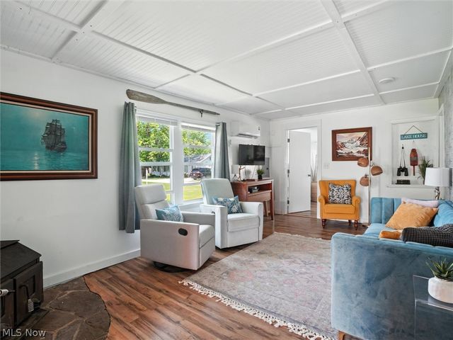 7223 Kenmore Avenue, North Kingsville, OH 44068