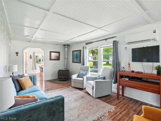 7223 Kenmore Avenue, North Kingsville, OH 44068