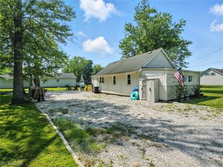 7223 Kenmore Avenue, North Kingsville, OH 44068