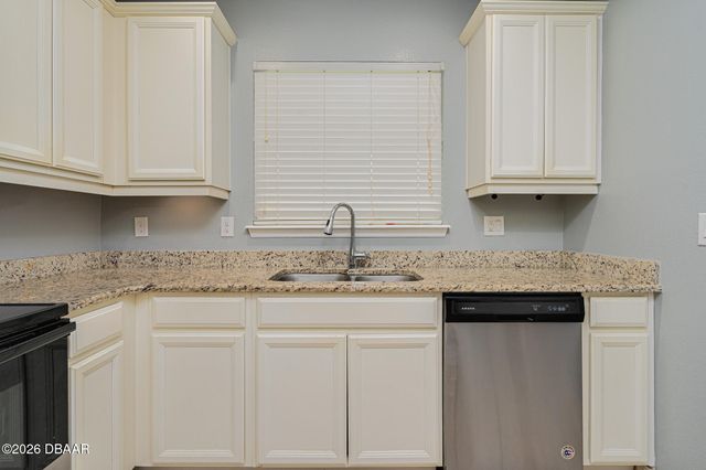 100 Tarracina Way, Daytona Beach, FL 32117