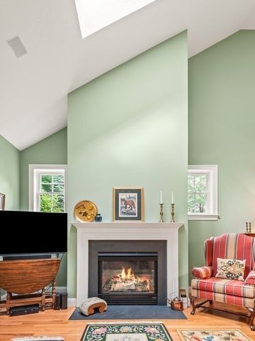 148 Fireside Ln 148, Holden, MA 01520