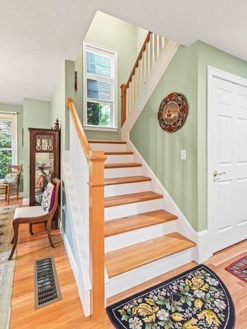 148 Fireside Ln 148, Holden, MA 01520