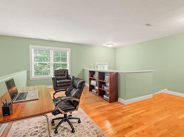 148 Fireside Ln 148, Holden, MA 01520