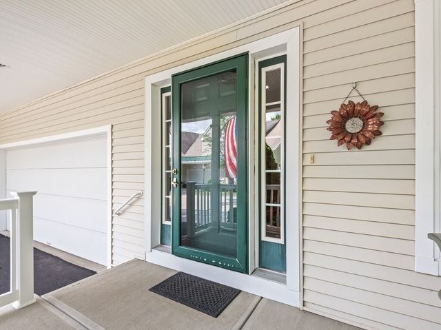 148 Fireside Ln 148, Holden, MA 01520
