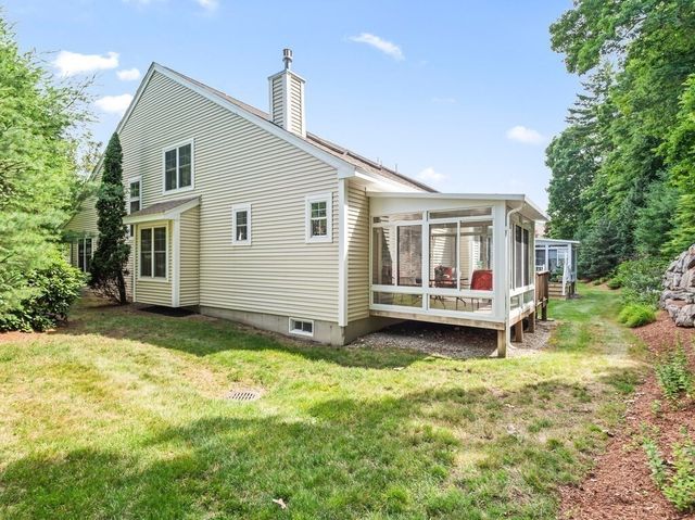 148 Fireside Ln 148, Holden, MA 01520