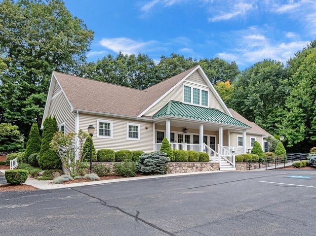 148 Fireside Ln 148, Holden, MA 01520