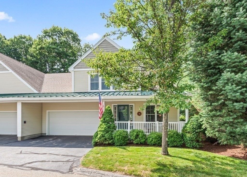148 Fireside Ln 148, Holden, MA 01520