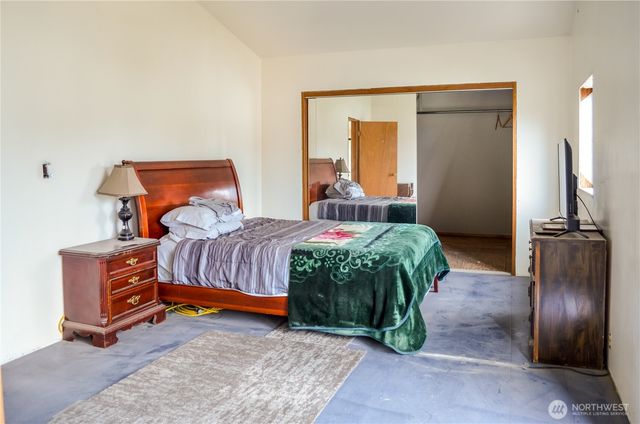 11237 SE Skyview Lane, Yelm, WA 98597