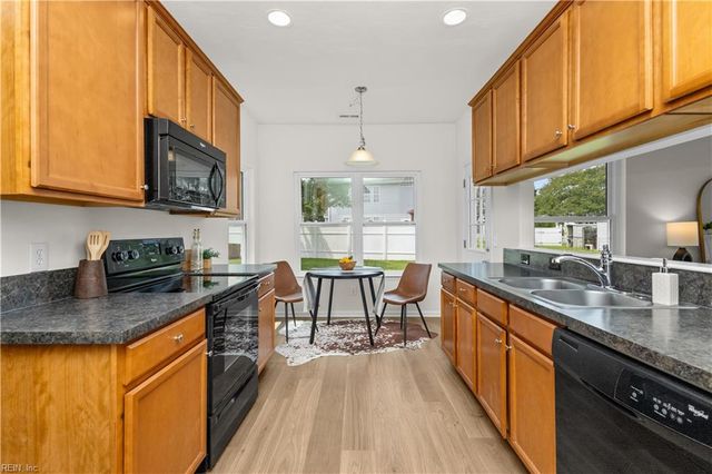 2813 Ridgeboard PL, Chesapeake, VA 23323