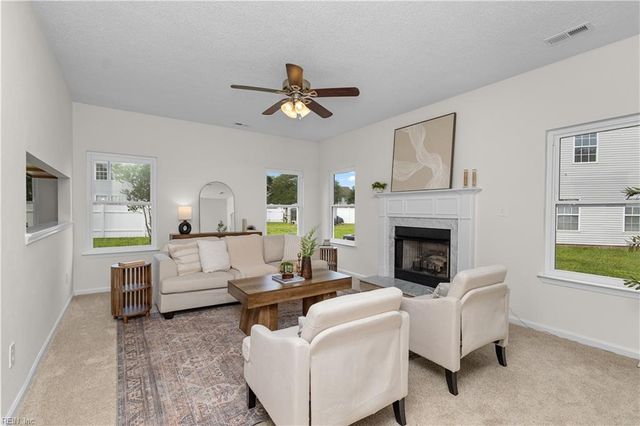 2813 Ridgeboard PL, Chesapeake, VA 23323