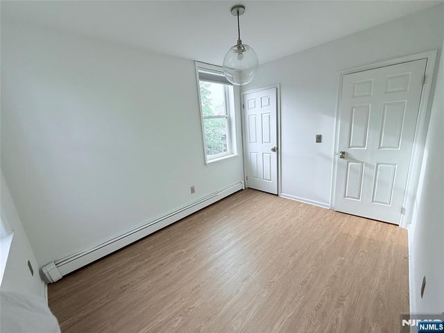234 6th Street 10, Jersey City, NJ 07302