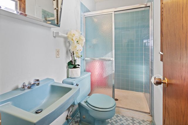 6065 Oakwood Road, Woodbury, MN 55125