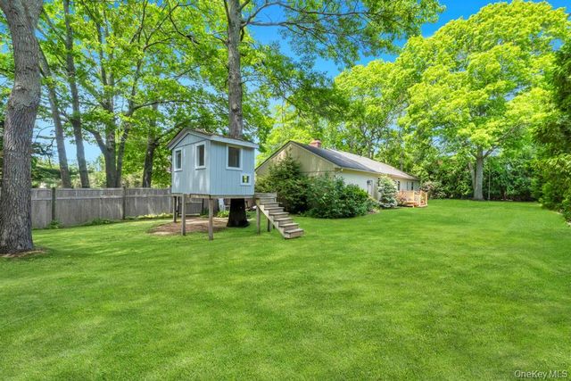 3 Woodbine Lane, East Moriches, NY 11940