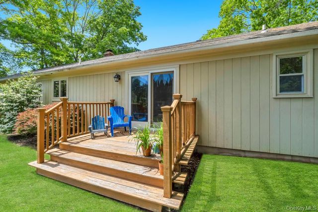 3 Woodbine Lane, East Moriches, NY 11940