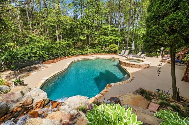 313 Meadow Lark Crossing, Canton, GA 30114