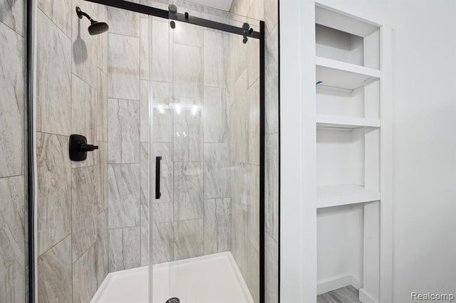 431 Village Drive 188, Walled Lake, MI 48390