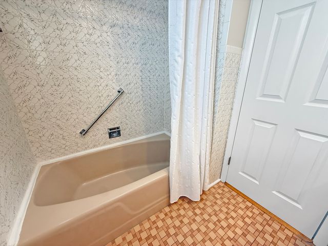 5639 N MAJOR Avenue, Chicago, IL 60646