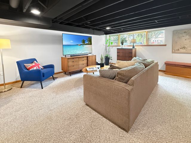 5639 N MAJOR Avenue, Chicago, IL 60646