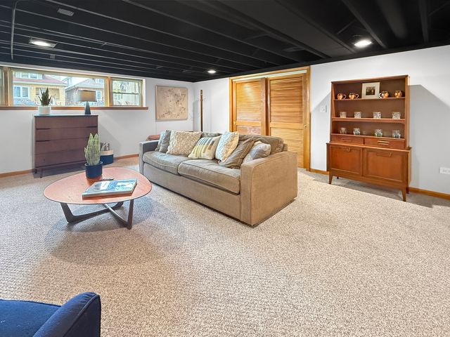 5639 N MAJOR Avenue, Chicago, IL 60646