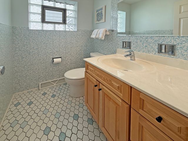 5639 N MAJOR Avenue, Chicago, IL 60646