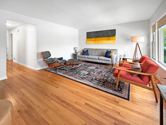 5639 N MAJOR Avenue, Chicago, IL 60646