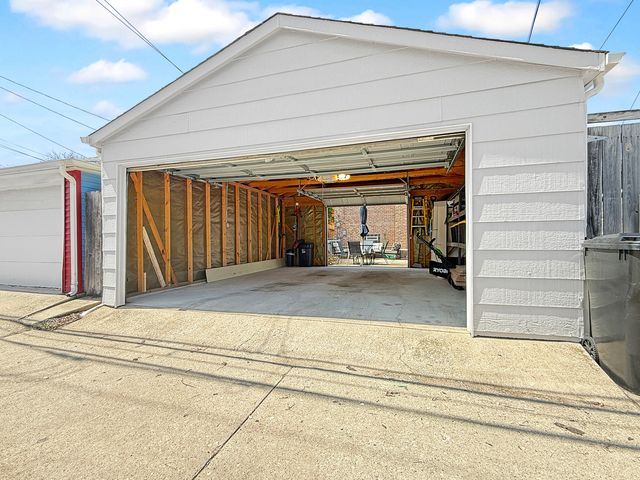 5639 N MAJOR Avenue, Chicago, IL 60646