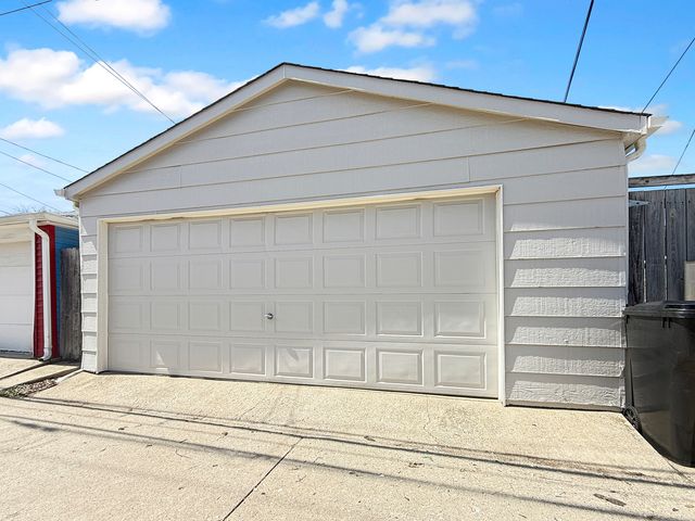 5639 N MAJOR Avenue, Chicago, IL 60646