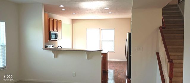 13533 Hawks Nest Drive, Fishers, IN 46037